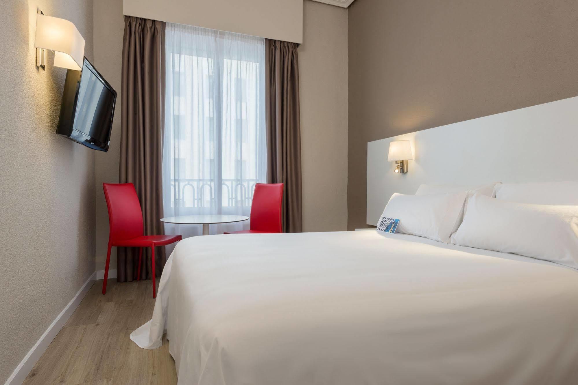 Hotel Madrid Gran Via 25, Affiliated By Melia Exterior photo